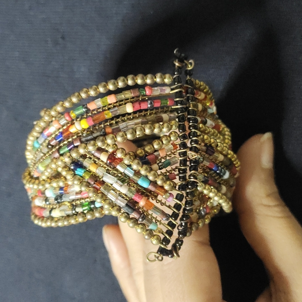 Multicolour adjustable cuff bracelet - Picture 4 of 6